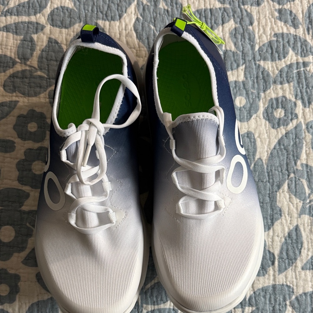 OOFOS Blue and White Gradient Sneakers